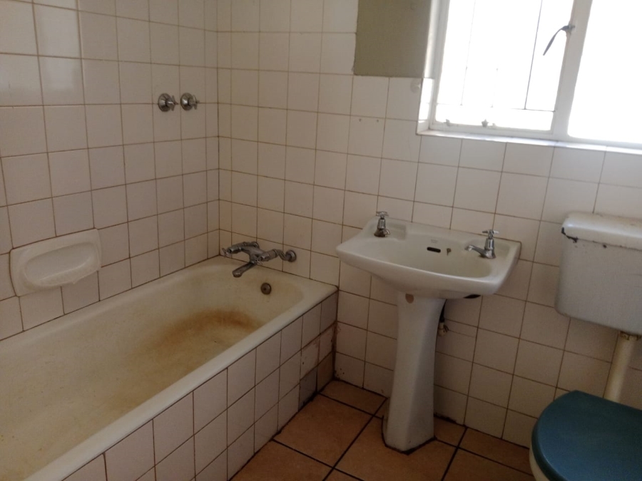 To Let 5 Bedroom Property for Rent in Kuruman Northern Cape